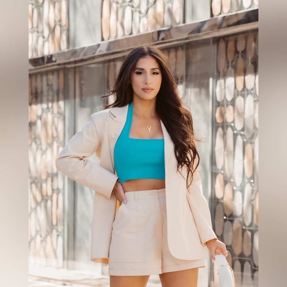 Women's The Drop Blazer Size M Beige Convertible Fit